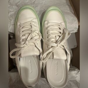 vince GABI DIPPED  US8  Worn a few times, but basically like new.